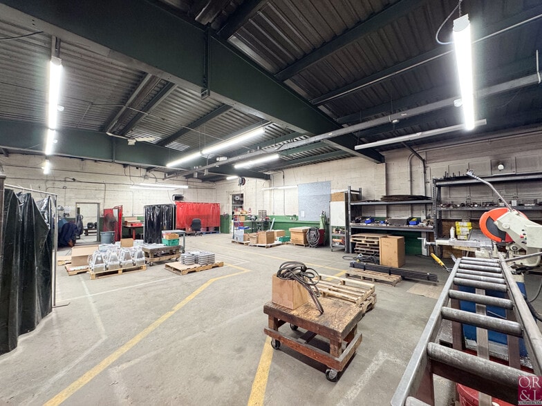 More Photos Of 10 Denlar Dr, Chester Manufacturing For Sale