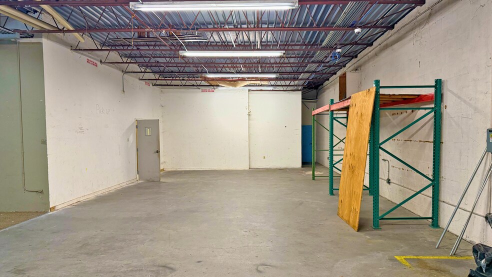 More Photos Of 1700-1750 N Tamiami Trl, North Fort Myers Freestanding For Lease