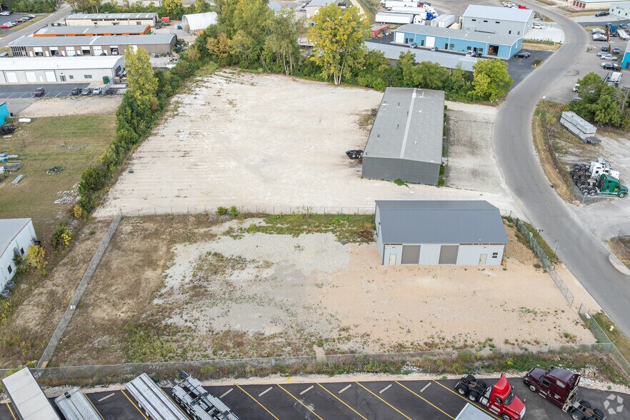 More Photos Of 4240 Lisa Dr, Tipp City Warehouse For Lease