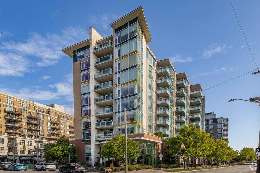 More Photos Of 595 Byron Av, Ottawa Apartments For Sale