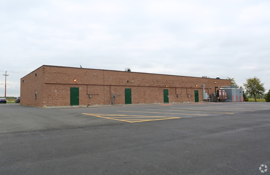 More Photos Of 12165 US Rte 9 W, West Coxsackie General Retail For Lease