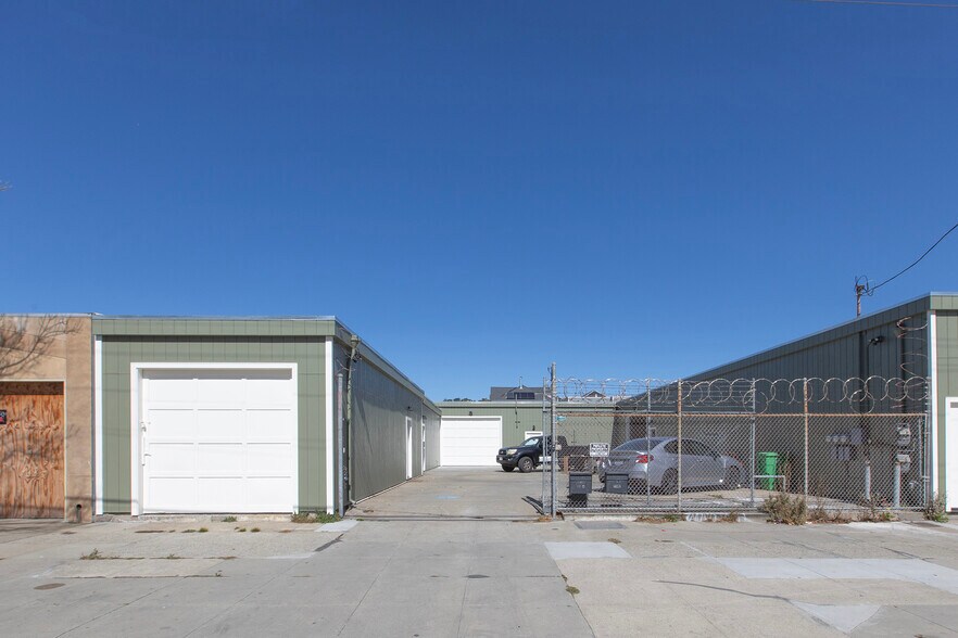 More Photos Of 1580 Wallace Ave, San Francisco Service For Sale