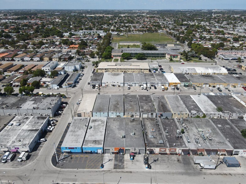 More Photos Of 573-583 W 27th St, Hialeah Warehouse For Sale