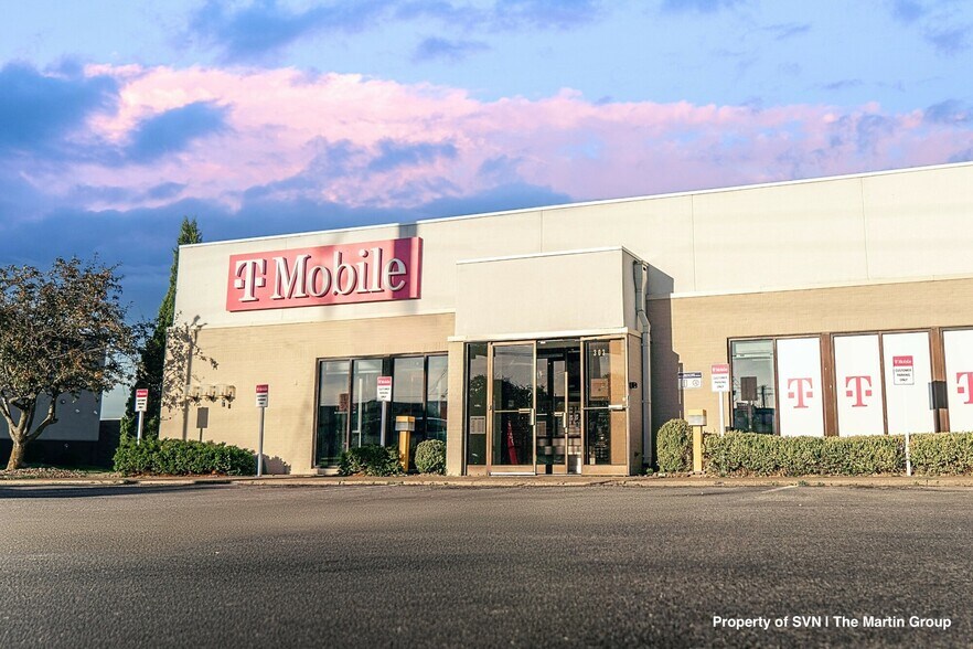 Primary Photo Of 301-303 N Green River Rd, Evansville Freestanding For Sale