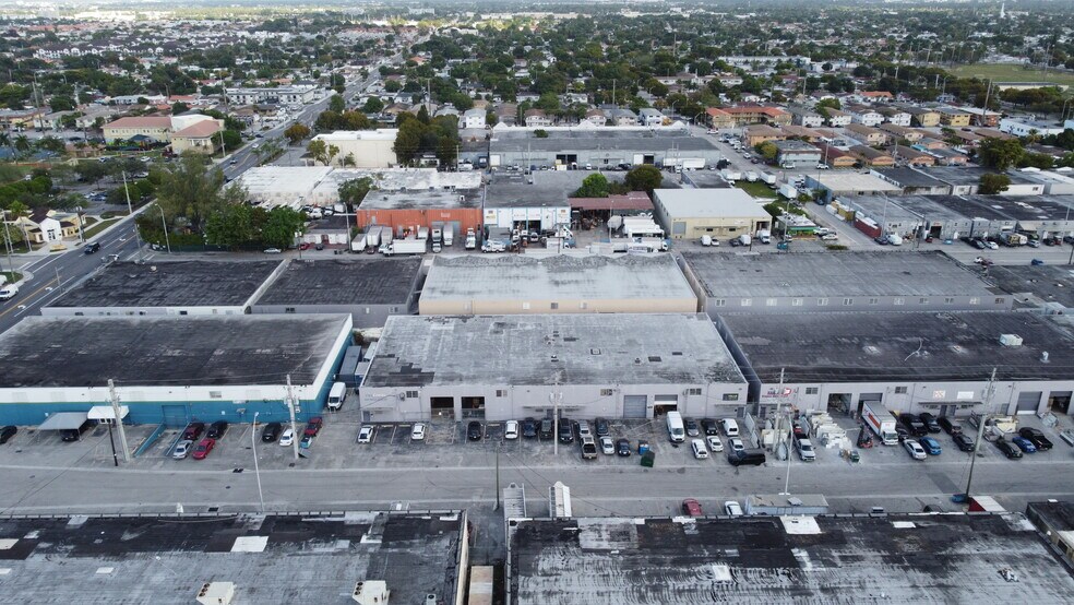 More Photos Of 733-757 W 26th St, Hialeah Warehouse For Lease