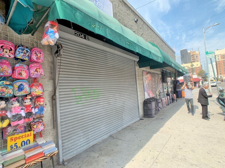 More Photos Of 1100-1106 S Los Angeles St, Los Angeles General Retail For Sale