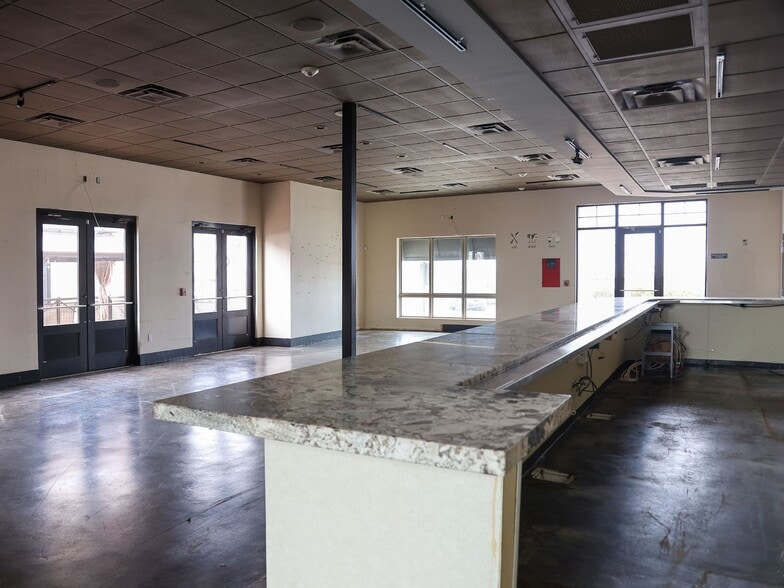 More Photos Of 167 Avondale Haslet Rd, Haslet Restaurant For Lease