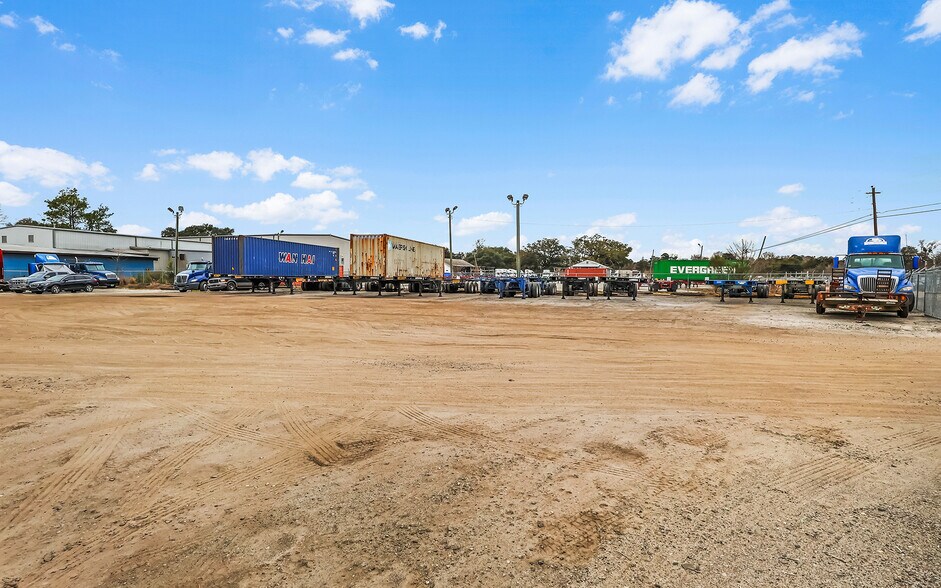 More Photos Of 123 Beasley Rd, Savannah Industrial For Sale