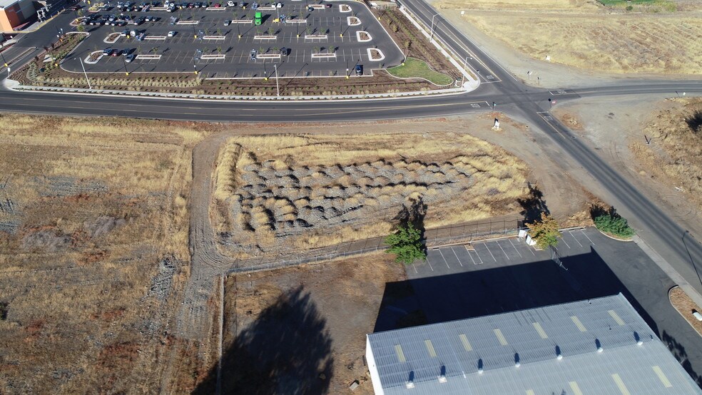 More Photos Of 2620 5th Ave, Oroville Warehouse For Sale