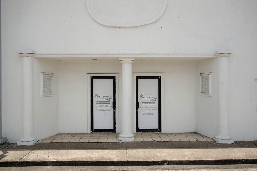 More Photos Of 6704 Harrisburg Blvd, Houston Freestanding For Lease