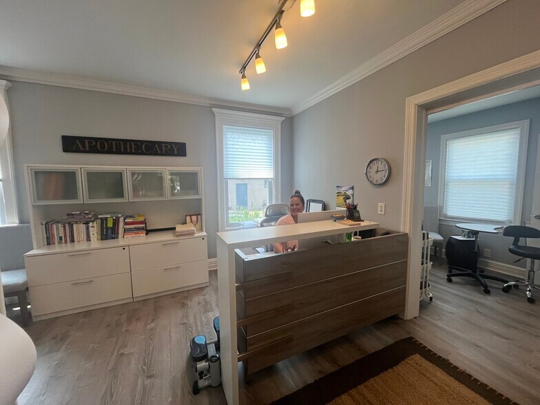 More Photos Of 9 Franklin St, Morristown Office For Lease