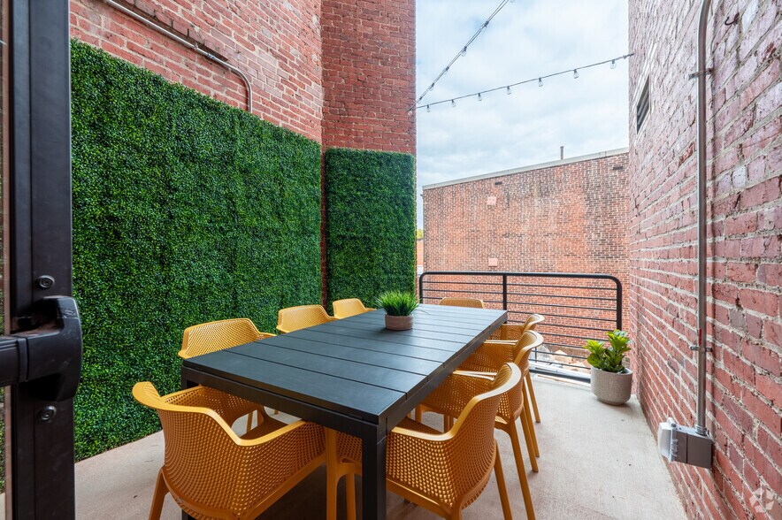 More Photos Of 1763 Columbia Rd NW, Washington Coworking Space