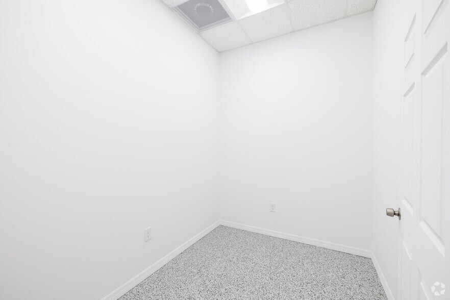 More Photos Of 10160 Mallory East Pky, Saint James City Industrial For Sale