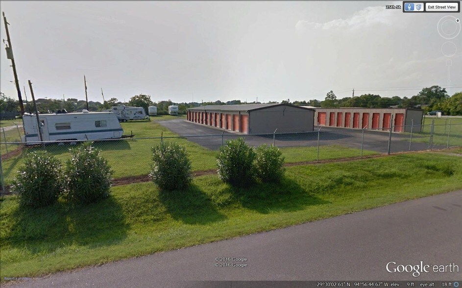 More Photos Of 2515 E Bayshore Dr, San Leon Self Storage For Sale