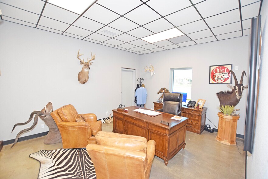 More Photos Of 2250 Dixie Blvd, Odessa Industrial For Sale