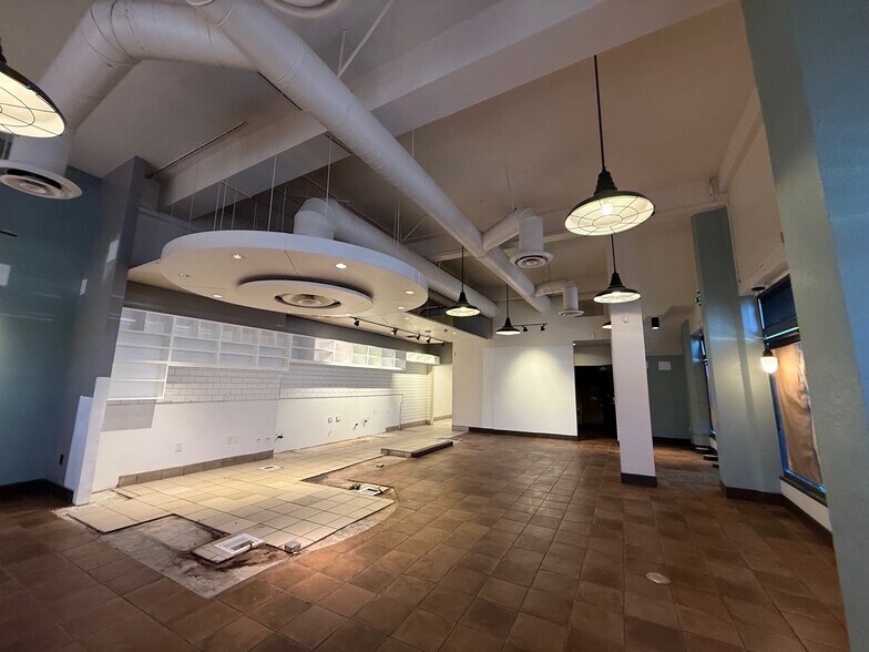 More Photos Of 1235 State St, Santa Barbara Storefront Retail Office For Lease