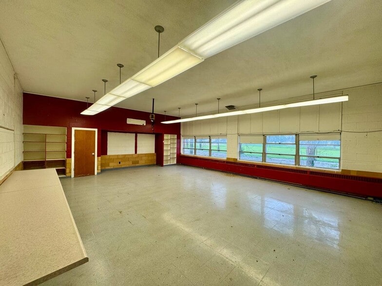 More Photos Of 111 W College Ave, Shelbina Schools For Sale