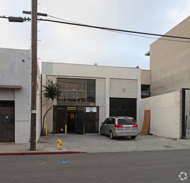 More Photos Of 780 E 14th Pl, Los Angeles Warehouse For Sale