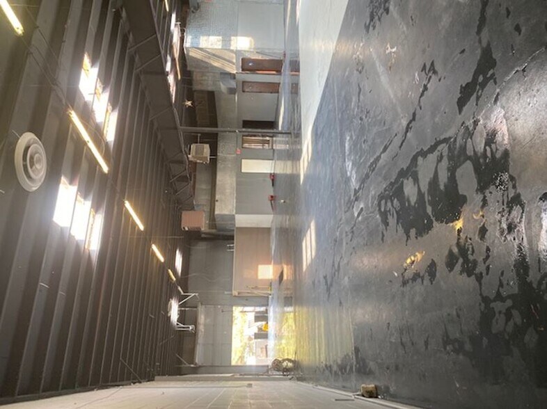 More Photos Of 505 Nucla Way, Aurora Warehouse For Lease