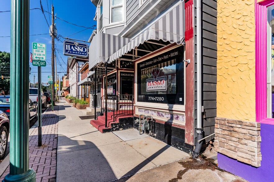 More Photos Of 215 3rd St, New Cumberland Apartments For Sale
