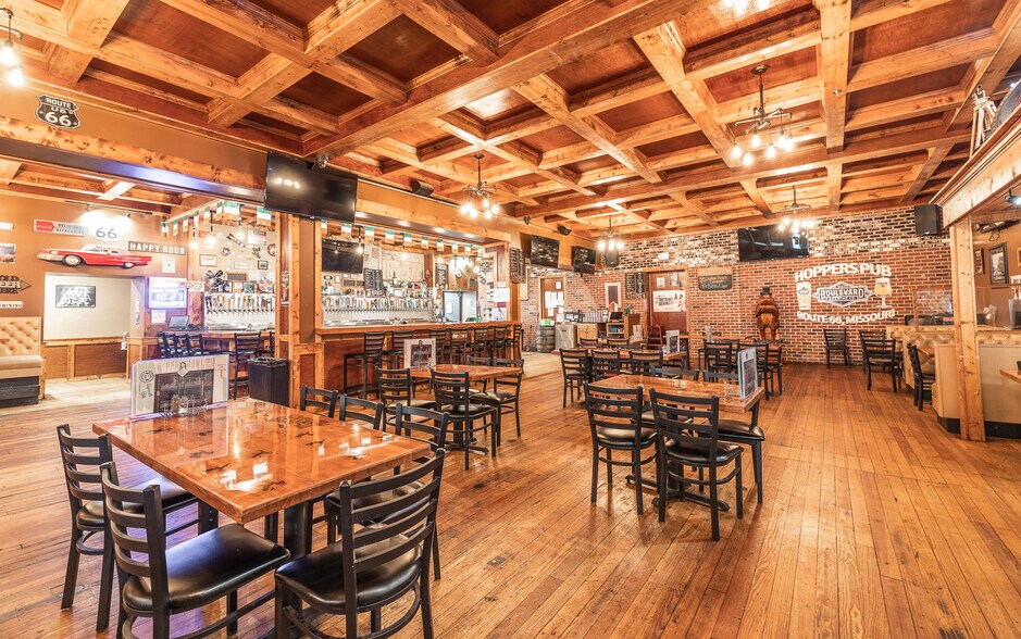 More Photos Of 717 N Pine St, Rolla Restaurant For Sale