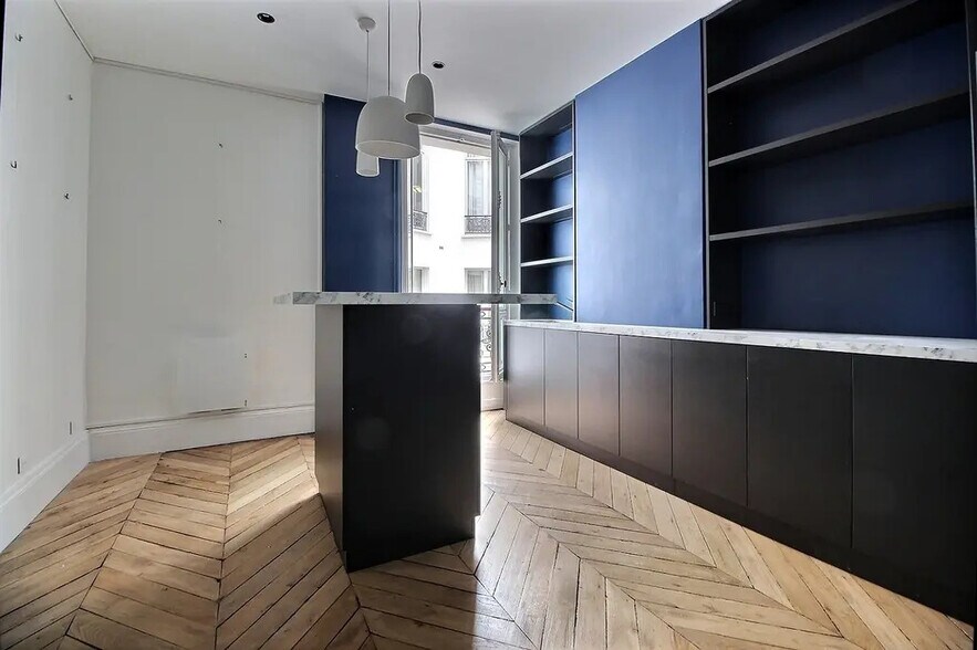 More Photos Of 10 Avenue De L'Opera, Paris Office For Sale