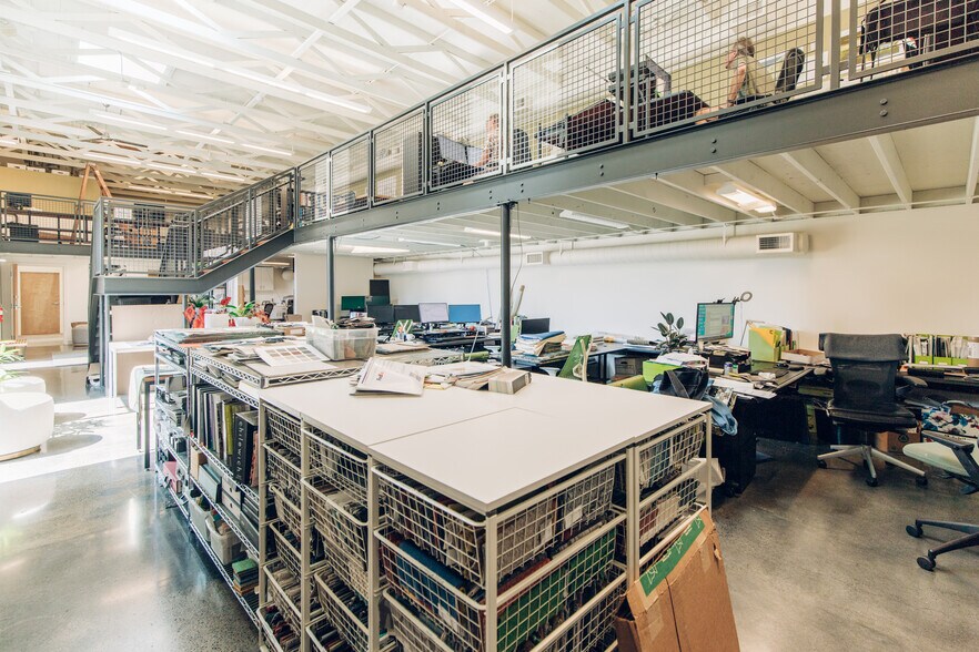 More Photos Of 1313 SE Belmont St, Portland Loft Creative Space For Lease