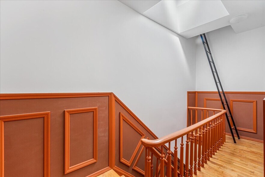More Photos Of 37 Jewel St, Brooklyn Apartments For Sale