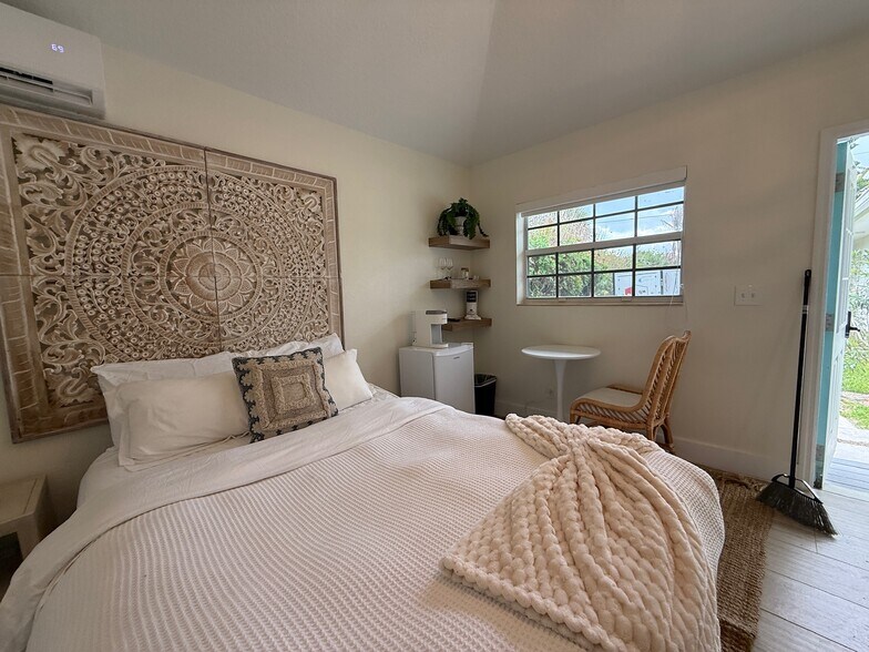 More Photos Of 2502 Tamarind Dr, Hutchinson Island Hotel For Sale