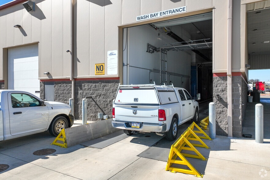 More Photos Of 3501 S Burleson Blvd, Alvarado Truck Terminal For Sale