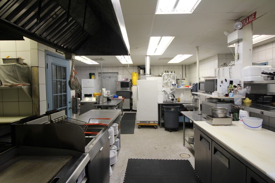 More Photos Of 2616 US Highway 19, Holiday Restaurant For Sale