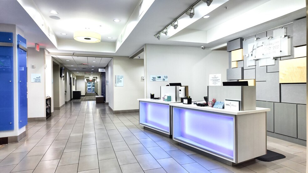 More Photos Of 14055 Park Dr, Tomball Hotel For Sale