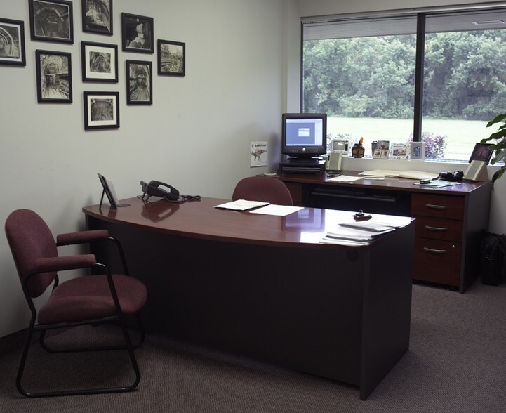 More Photos Of 101 Old Cove Rd, Liverpool Office For Lease