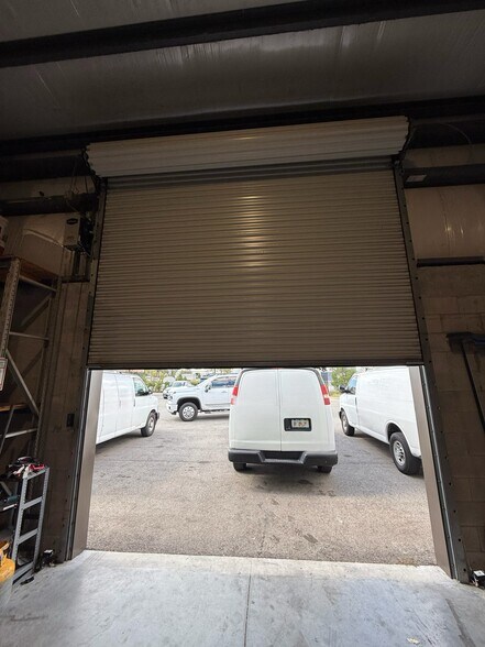 More Photos Of 6860 28th St Cir, Sarasota Warehouse For Sale