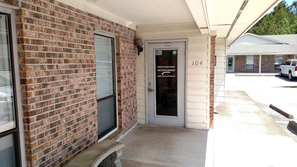 More Photos Of 1703 Country Club Rd, Jacksonville Medical For Lease