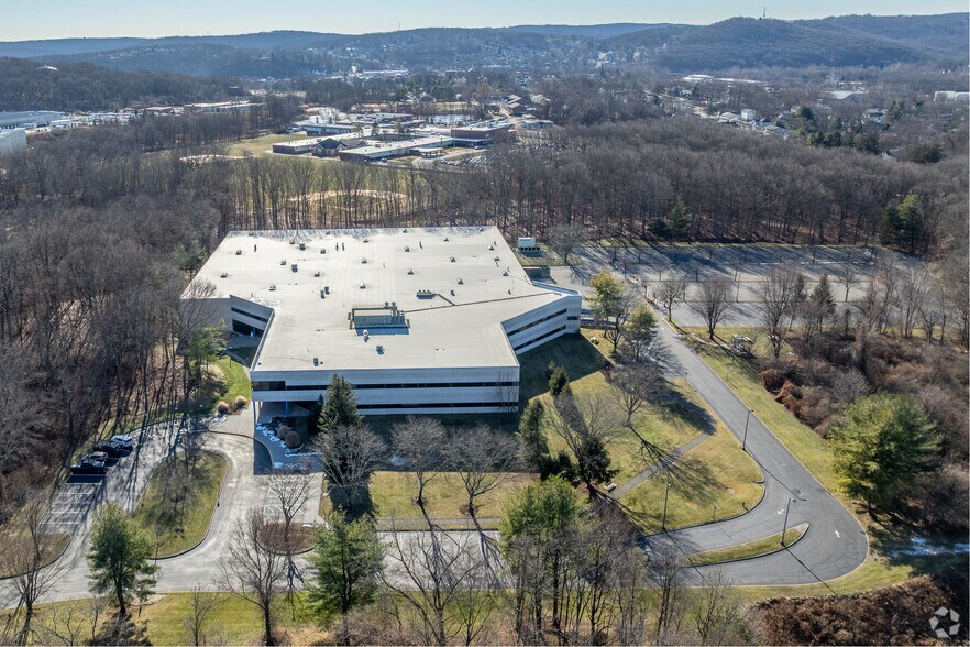 More Photos Of 570 Mount Pleasant Ave, Dover Warehouse For Lease