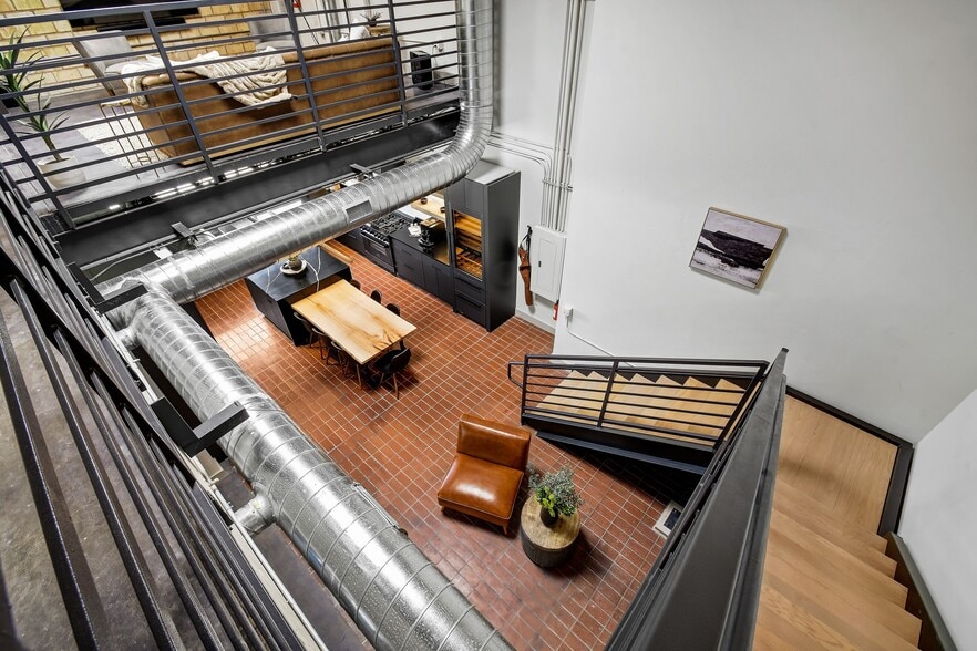 More Photos Of 215 Coca Cola Pl, San Antonio Apartments For Lease