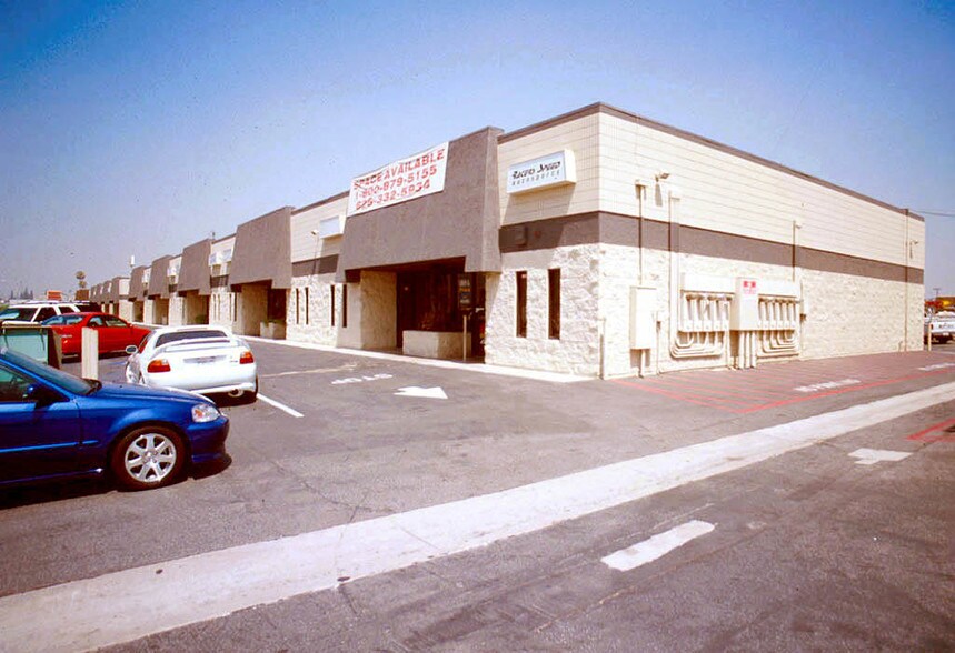 More Photos Of 360-370 Orange Show Ln, San Bernardino Light Distribution For Lease