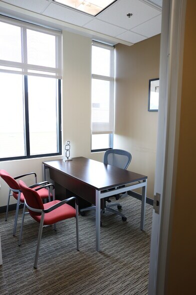 More Photos Of 113-123 S Monroe St, Tallahassee Office For Sale