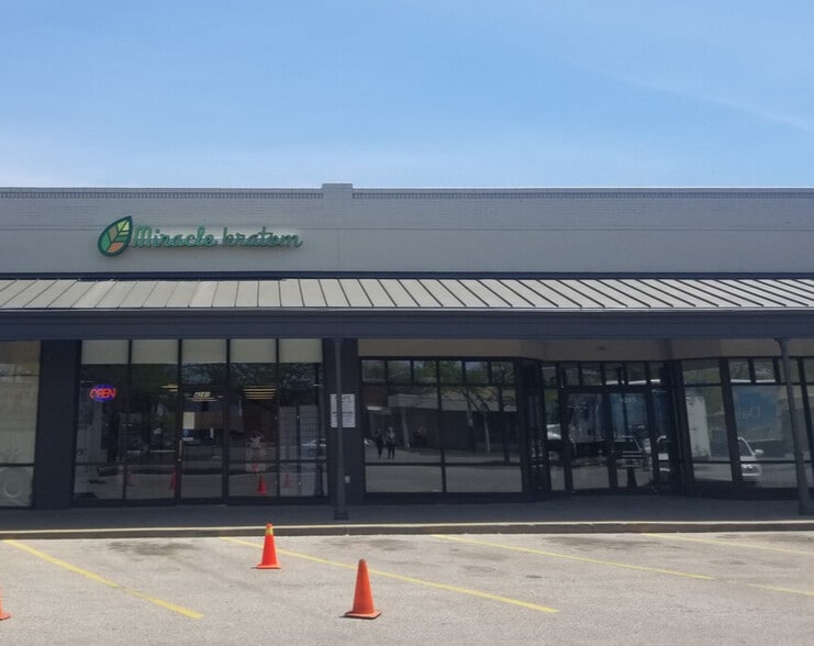 More Photos Of 5200-5302 Memphis Ave, Cleveland Unknown For Lease