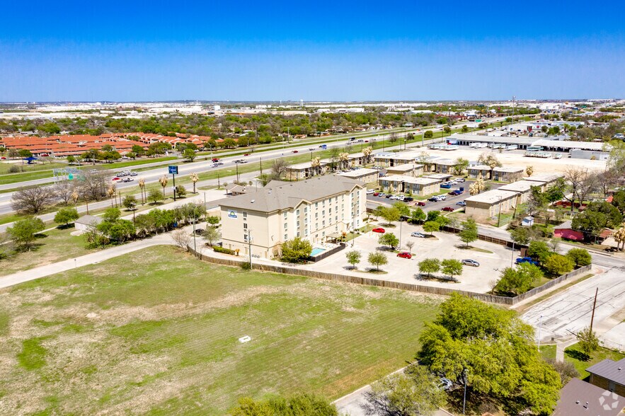 More Photos Of 4038 Frontage Road I-10 E, San Antonio Hotel For Sale