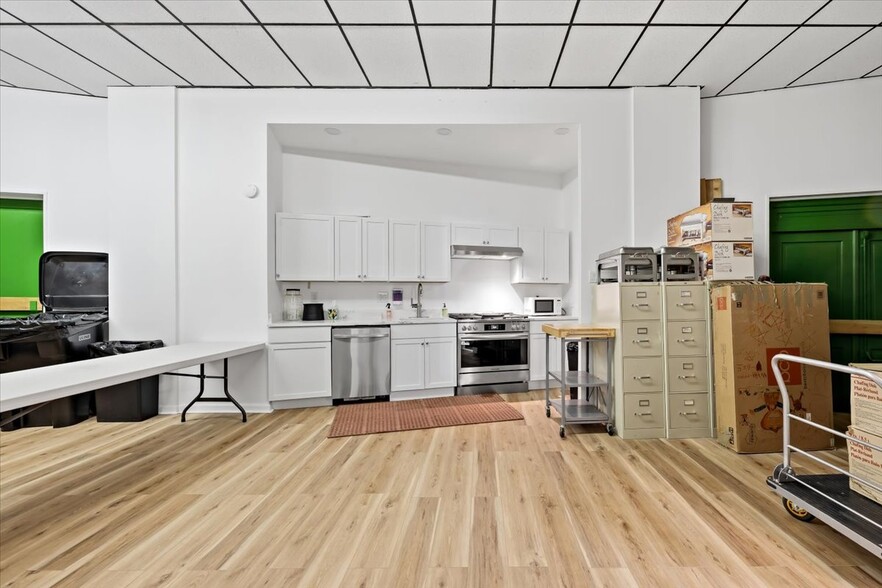More Photos Of 1707 Washington Blvd, Easton Storefront Retail Residential For Sale