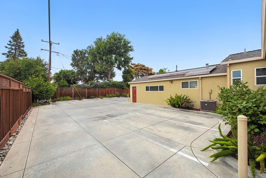 More Photos Of 1414 Meridian Ave, San Jose Office Residential For Sale