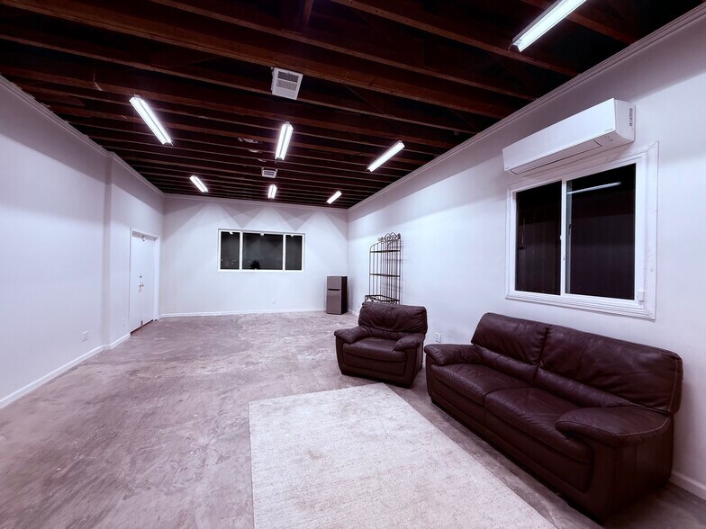 More Photos Of 1715 Mariposa Ave, Los Angeles Freestanding For Lease