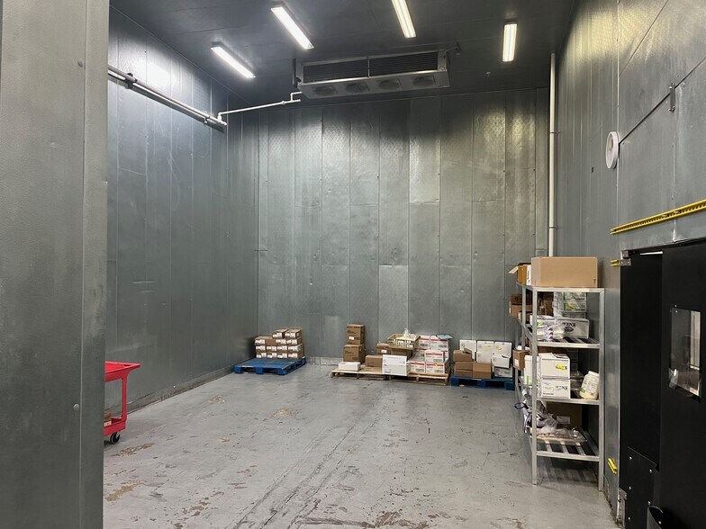 More Photos Of 50-60 Parkway Pl, Edison Warehouse For Sale