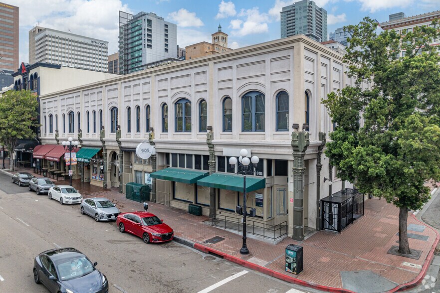 More Photos Of 901-933 4th Ave, San Diego General Retail For Sale