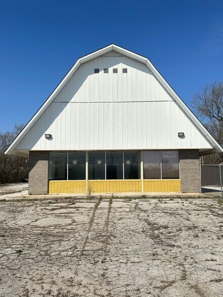 More Photos Of 13130 W Access, Grandview Freestanding For Sale