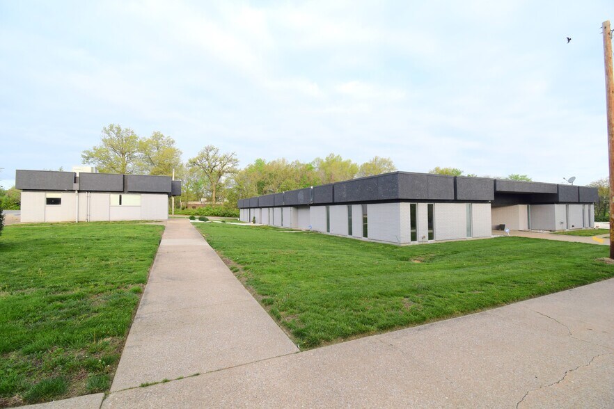 More Photos Of 1708 Jefferson Ave, Mount Vernon Office For Sale