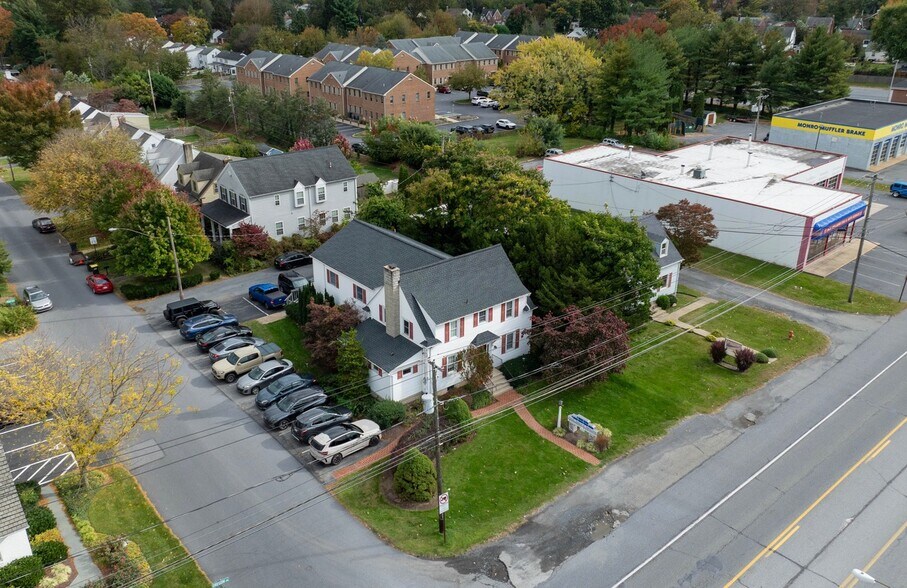 More Photos Of 1547 Oregon Pike, Lancaster Office For Sale