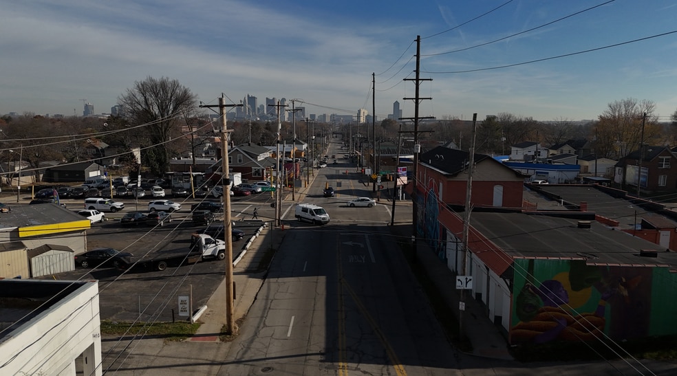 More Photos Of 369-371 S Central Ave, Columbus Bar For Sale